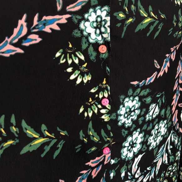 💰3 for $30💰 H&M Floral Back Button Blouse - Picture 4 of 9